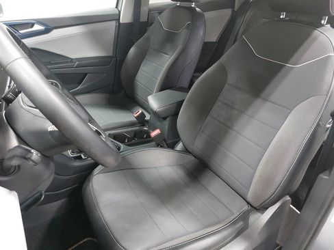 Used 2023 Volkswagen Taos SE w/ Panoramic Sunroof Package AWD/4WD image 14