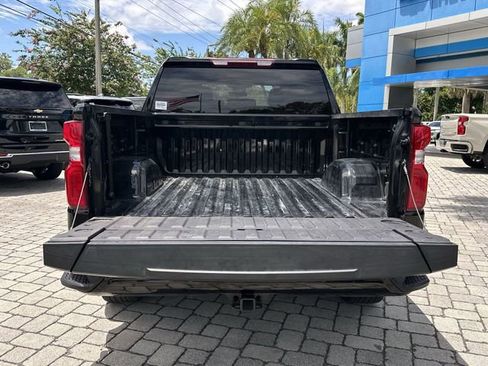 Used 2025 Chevrolet Silverado 1500 RST AWD/4WD image 28