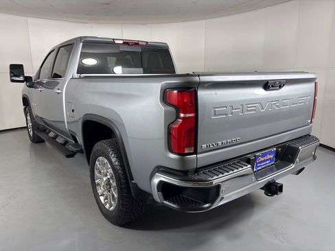 Used 2025 Chevrolet Silverado 2500 LTZ w/ LTZ Premium Package image 7