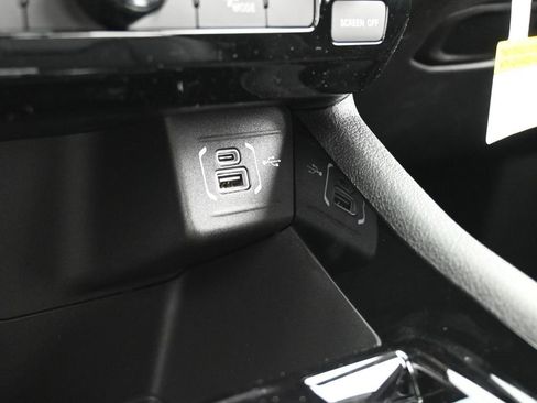 New 2026 Jeep Compass Latitude image 22