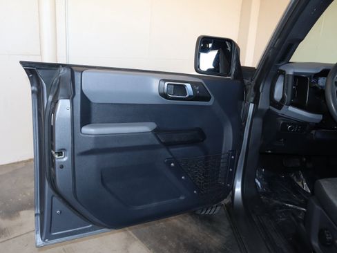 Used 2021 Ford Bronco 4-Door AWD/4WD image 30