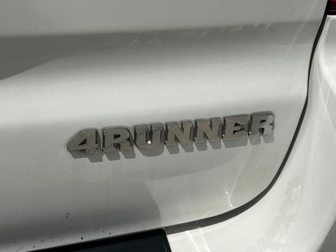 Used 2008 Toyota 4Runner SR5 image 14