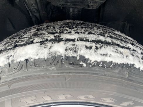 Certified 2025 Toyota RAV4 LE image 30