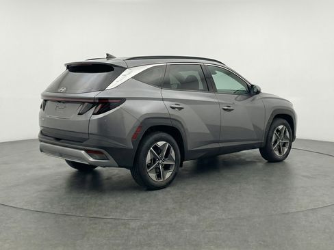 Used 2025 Hyundai Tucson SEL AWD/4WD image 9