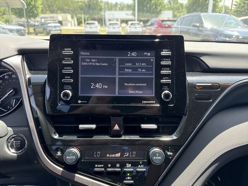 Used 2024 Toyota Camry SE w/ Convenience Package FWD image 23