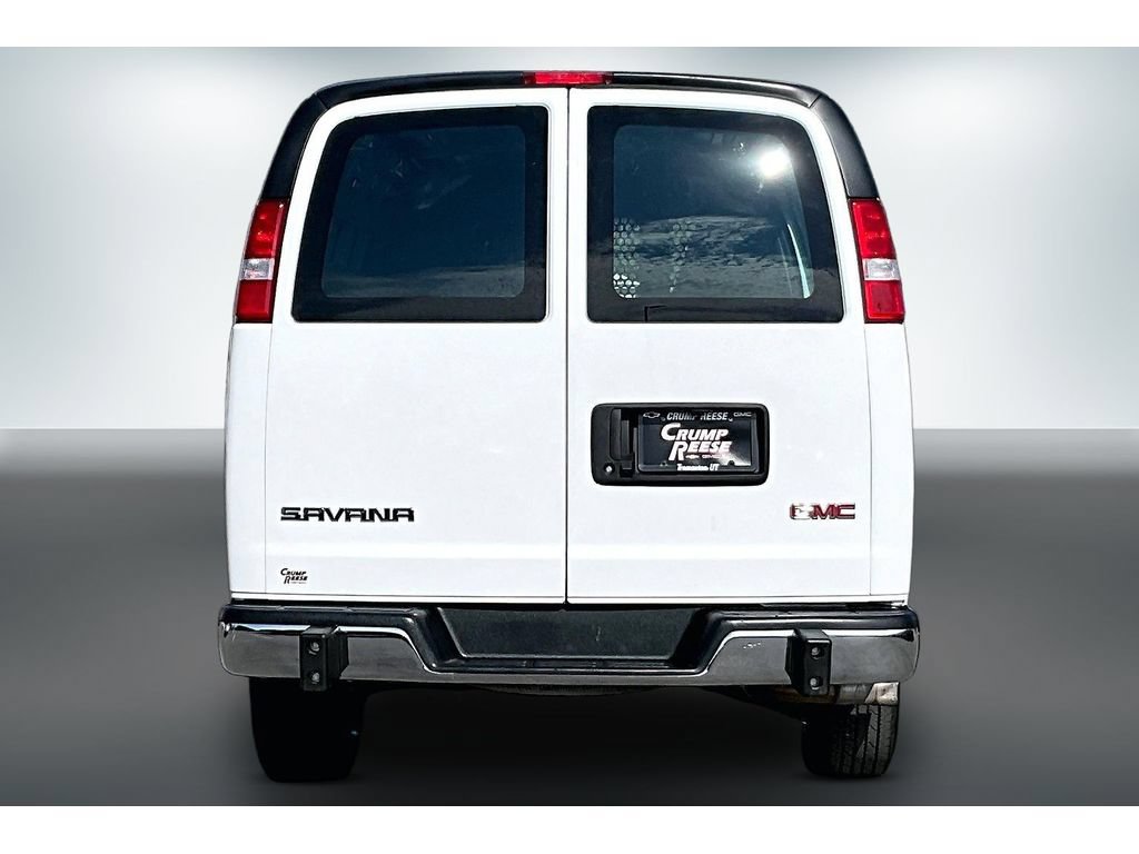 Used 2025 GMC Savana 2500 w/ Driver Convenience Package RWD image 5