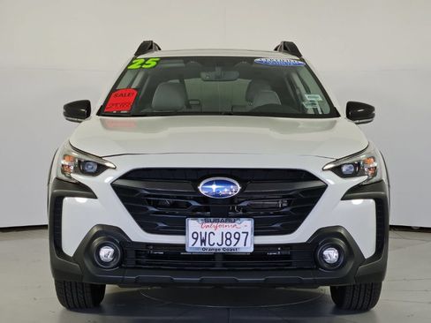Certified 2025 Subaru Outback Premium AWD/4WD image 3