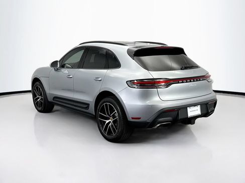 Used 2026 Porsche Macan AWD/4WD image 3