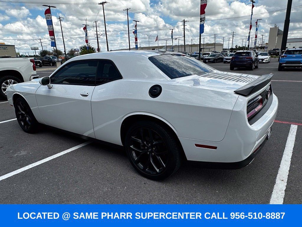 Used 2022 Dodge Challenger SXT w/ Plus Package RWD image 11