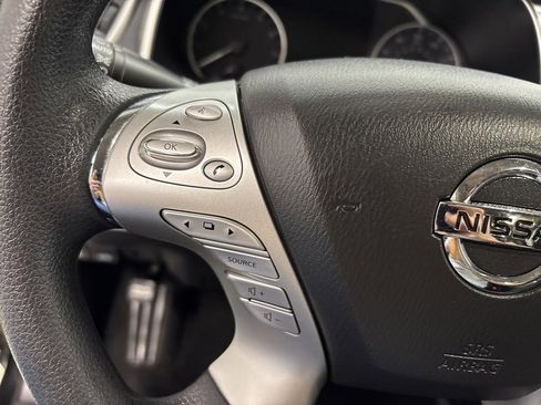 Used 2018 Nissan Murano S image 25