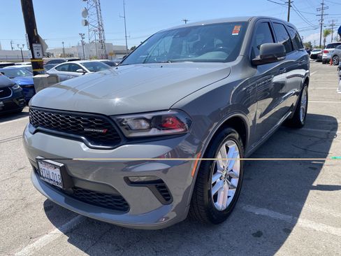 Used 2022 Dodge Durango GT RWD image 2