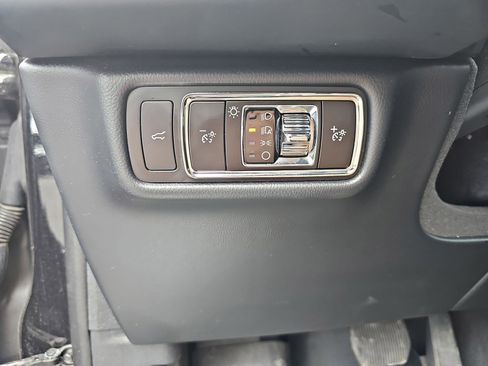 Used 2023 Lincoln Aviator AWD w/ Premium Package image 32