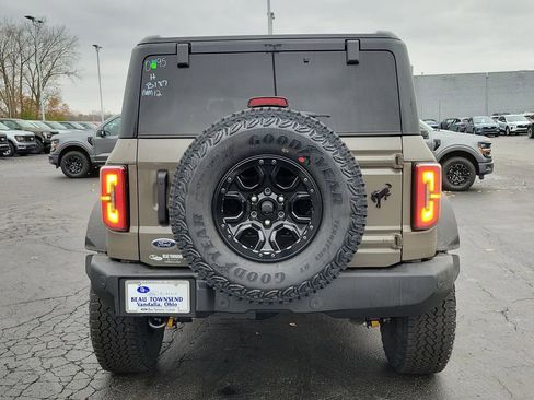 New 2025 Ford Bronco Outer Banks w/ Sasquatch Package image 5