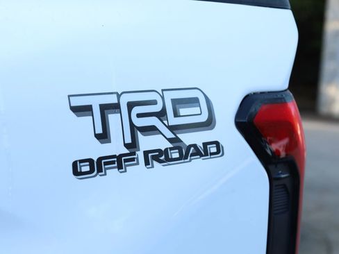 Used 2025 Toyota Tacoma TRD Off-Road image 30