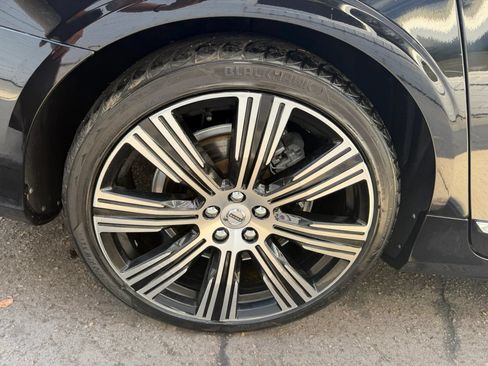 Used 2022 Volvo S90 B6 Inscription w/ Advanced Package AWD/4WD image 36
