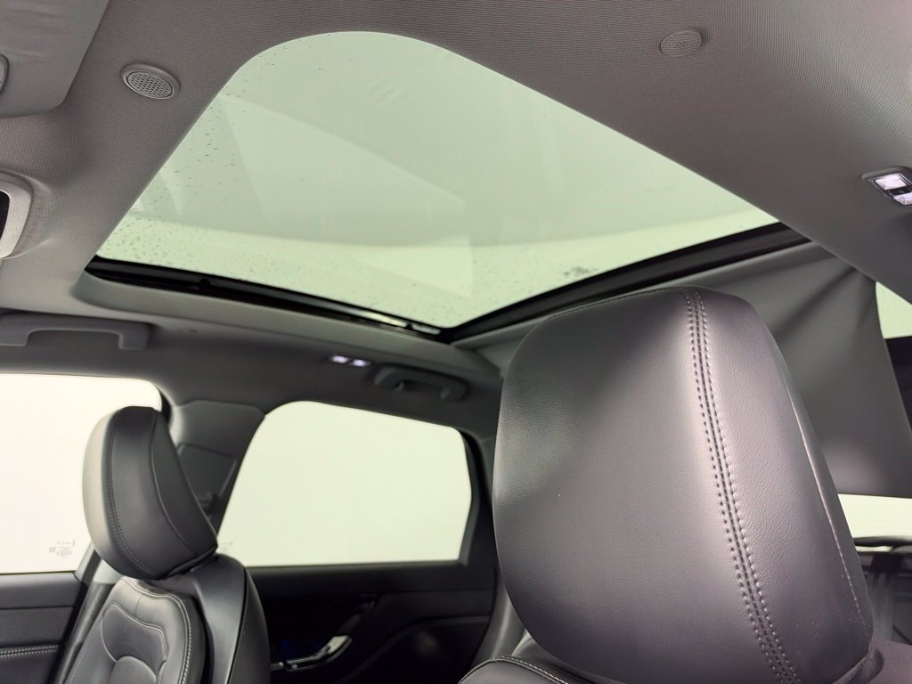 Used 2022 Lincoln Corsair AWD w/ Premium Package image 20