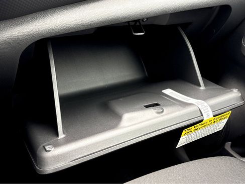 New 2025 Nissan Kicks Play S image 23