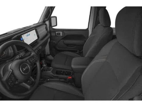 Used 2025 Jeep Wrangler Sport AWD/4WD image 9
