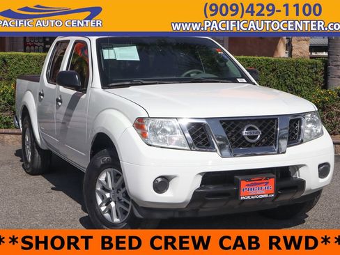 Used 2016 Nissan Frontier SV image 1