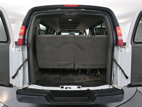 Used 2017 Chevrolet Express 3500 LT w/ LT Preferred Equipment Group image 31