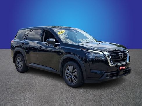 Used 2024 Nissan Pathfinder S AWD/4WD image 3