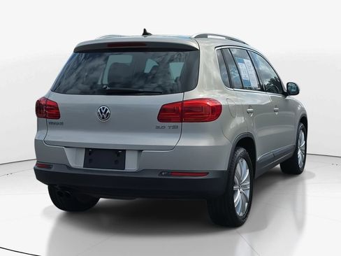 Used 2012 Volkswagen Tiguan SE image 5