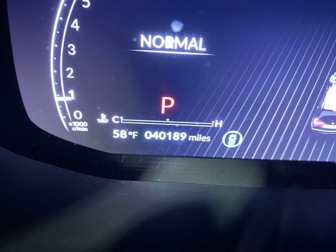 Used 2023 Acura MDX image 18