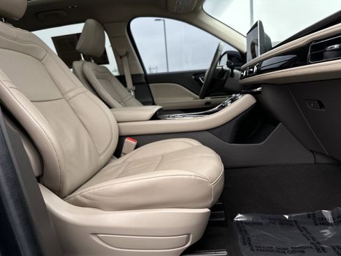 Used 2022 Lincoln Aviator Reserve w/ Equipment Group 201A image 34
