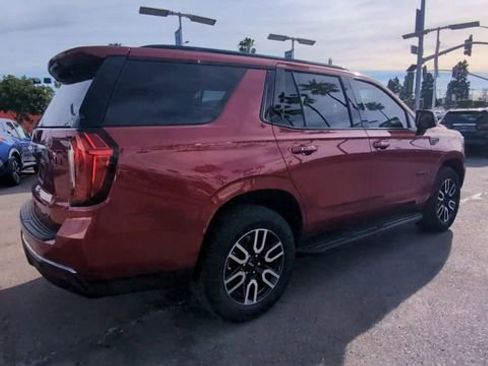 Used 2024 GMC Yukon AT4 w/ Technology Package image 8