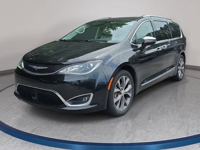 Used 2017 Chrysler Pacifica Limited