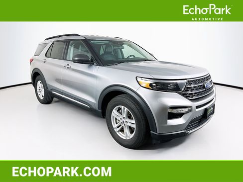 Used 2024 Ford Explorer XLT w/ Equipment Group 202A RWD image 1