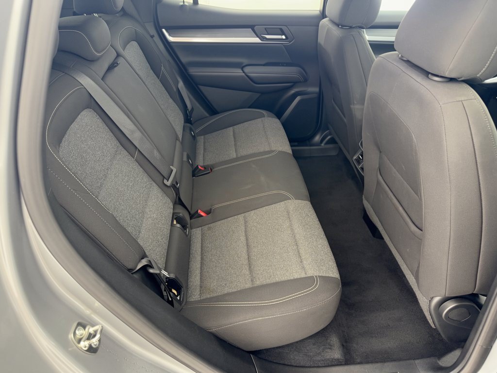 Used 2025 GMC Terrain Elevation FWD image 29