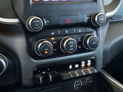 Used 2019 RAM 1500 Big Horn image 16