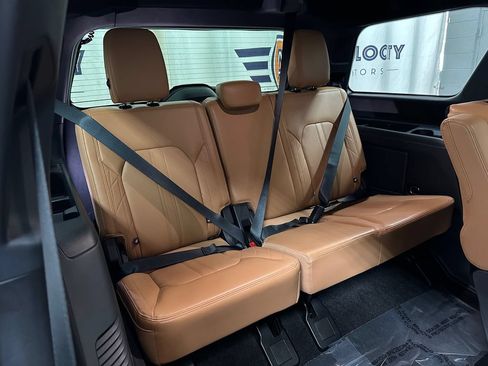 Used 2022 Ford Expedition Platinum AWD/4WD image 21
