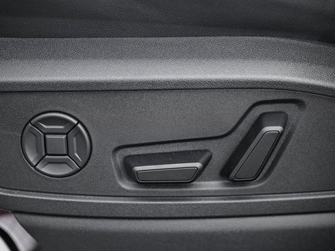 New 2025 Audi Q5 Premium Plus image 22