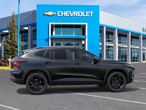 New 2026 Chevrolet Trax ACTIV w/ Driver Confidence Package FWD image 29