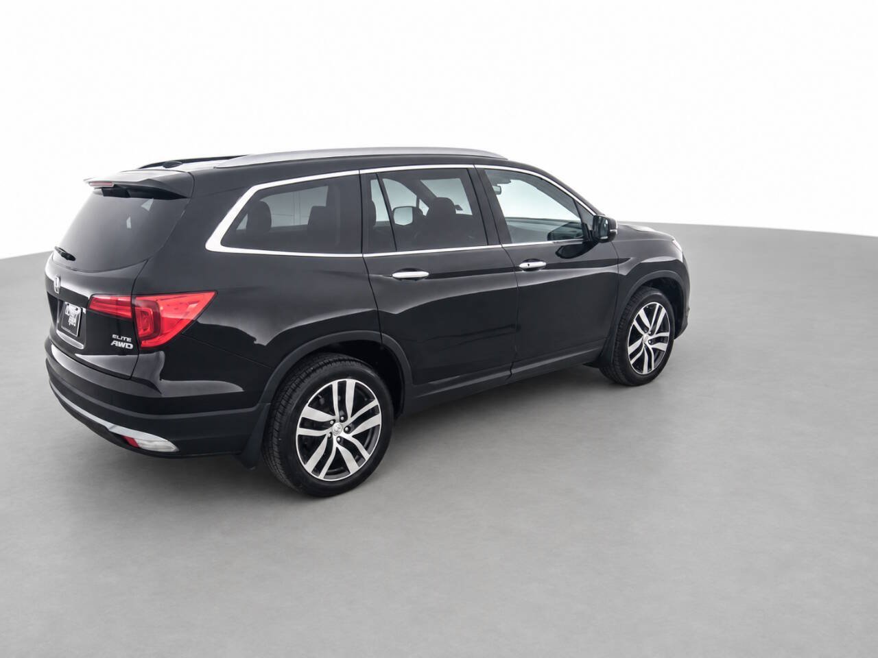 Used 2018 Honda Pilot Elite image 5