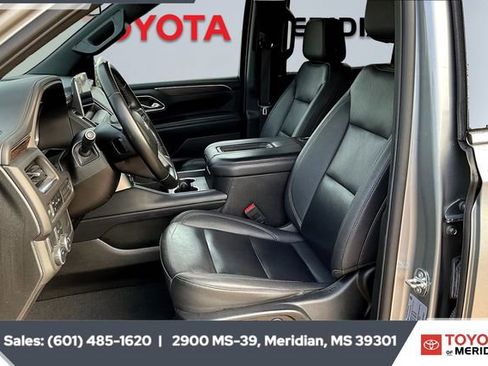 Used 2023 Chevrolet Suburban LT image 17