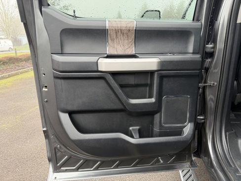 Used 2017 Ford F250 Lariat w/ Lariat Value Package image 28