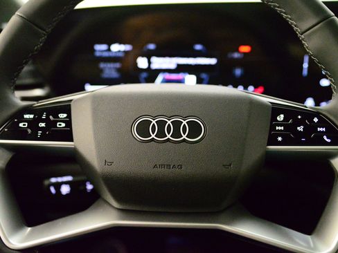 New 2025 Audi Q5 Premium Plus AWD/4WD image 14