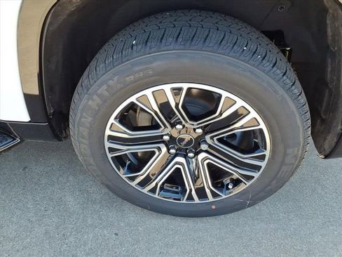 New 2026 Jeep Grand Wagoneer 4WD image 20