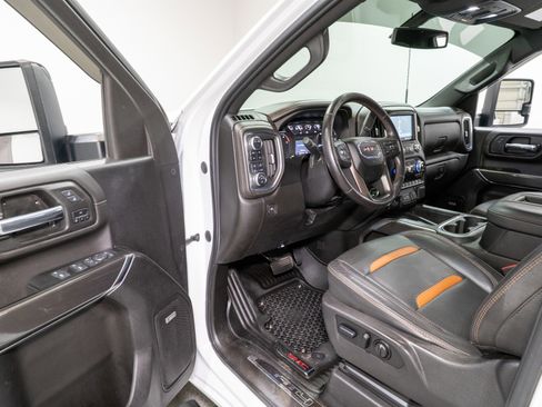 Used 2022 GMC Sierra 2500 AT4 w/ AT4 Preferred Package image 14