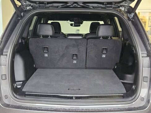 Used 2023 Jeep Grand Cherokee Altitude image 30