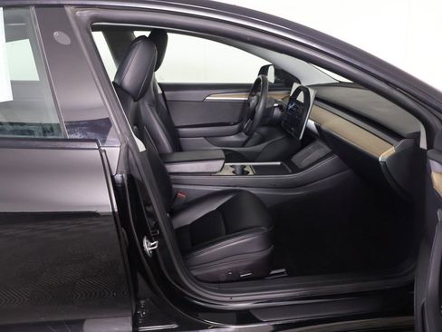 Used 2021 Tesla Model 3 Standard Range Plus image 28