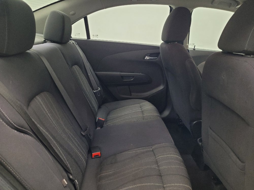 Used 2020 Chevrolet Sonic LT w/ Convenience Package FWD image 19