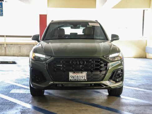 Used 2024 Audi Q5 e Premium Plus w/ Premium Plus Package AWD/4WD image 6
