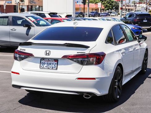Used 2025 Honda Civic Sport image 11
