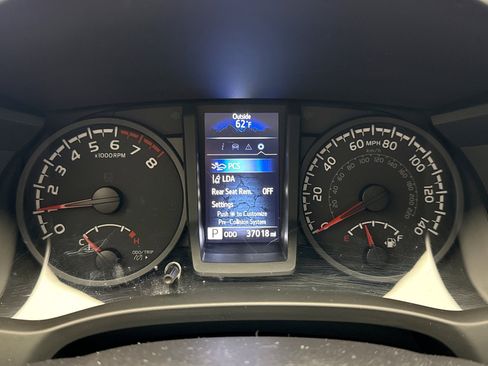 Used 2023 Toyota Tacoma SR image 13