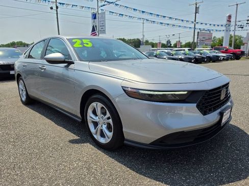 Certified 2025 Honda Accord LX image 7