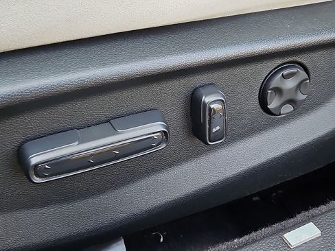 Used 2020 Honda Accord EX image 24